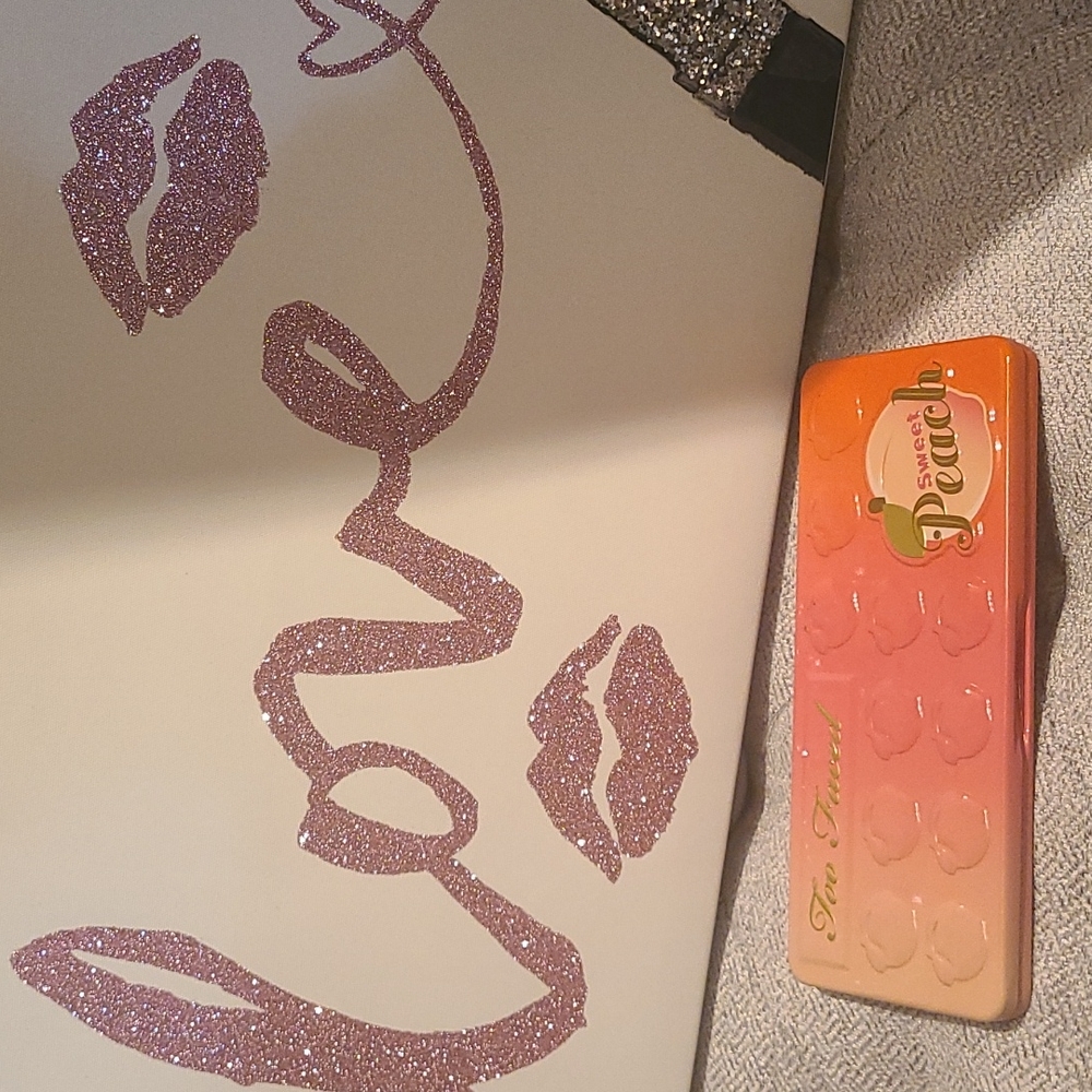 Too Faced Peach palette